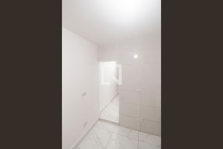 Corredor de casa para alugar com 1 quarto, 42m² em Jardim Boa Vista, Carapicuíba