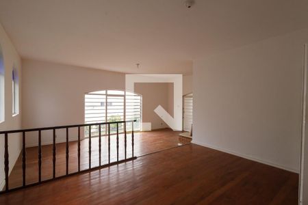 Sala de casa para alugar com 4 quartos, 328m² em Jardim das Nações, Taubaté