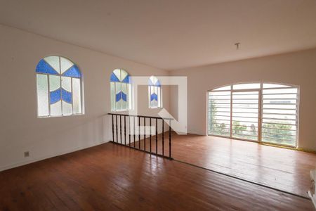 Sala de casa para alugar com 4 quartos, 328m² em Jardim das Nações, Taubaté