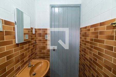 Banheiro de casa para alugar com 1 quarto, 35m² em Americanópolis, São Paulo