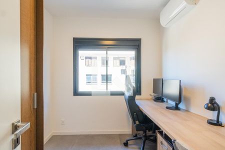 Quarto 1 de apartamento para alugar com 2 quartos, 62m² em Azenha, Porto Alegre