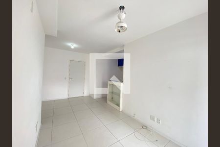 Sala de apartamento para alugar com 2 quartos, 62m² em Todos Os Santos, Rio de Janeiro