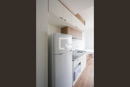 Cozinha de apartamento para alugar com 1 quarto, 25m² em Brooklin, São Paulo