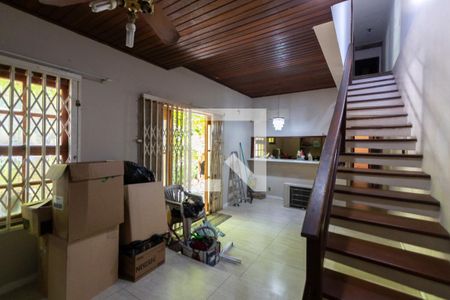 Sala de casa à venda com 3 quartos, 115m² em Azenha, Porto Alegre