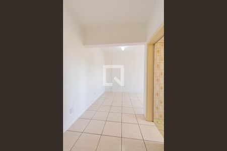 Corredor de kitnet/studio para alugar com 1 quarto, 35m² em Centro, Canoas