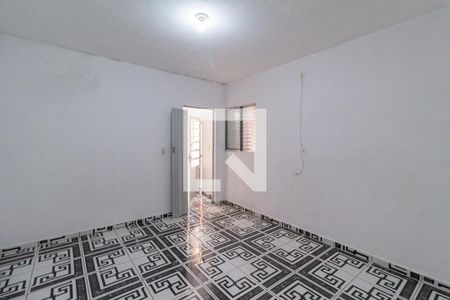 Quarto de casa para alugar com 1 quarto, 70m² em Santa Maria, Osasco