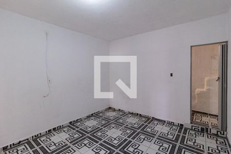 Quarto de casa para alugar com 1 quarto, 70m² em Santa Maria, Osasco