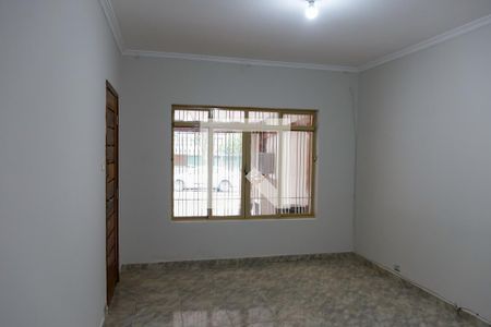 sala de casa para alugar com 2 quartos, 120m² em Km 18, Osasco