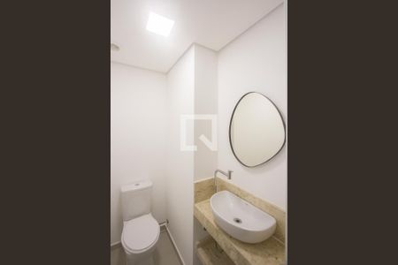 Lavabo de apartamento para alugar com 1 quarto, 51m² em Jardim das Acacias, São Paulo