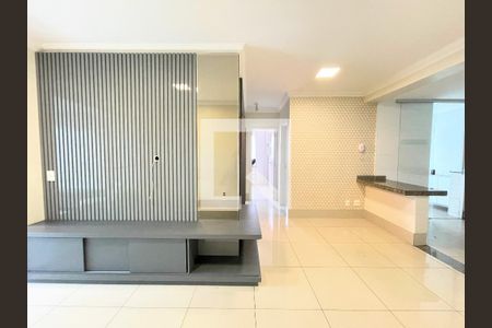 Sala de apartamento à venda com 3 quartos, 110m² em Indaiá, Belo Horizonte