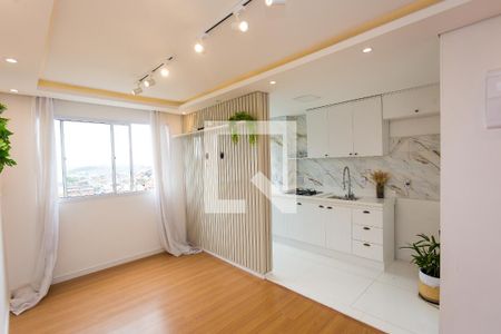 Sala de apartamento para alugar com 2 quartos, 45m² em Vila Suzana, São Paulo