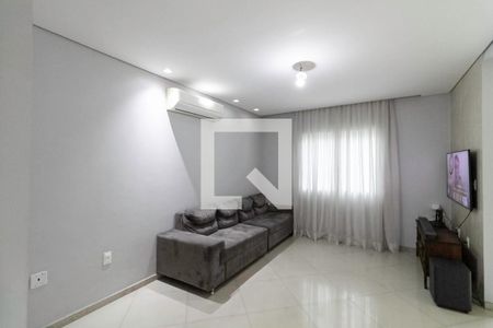 Sala de casa à venda com 3 quartos, 200m² em Cabral, Contagem