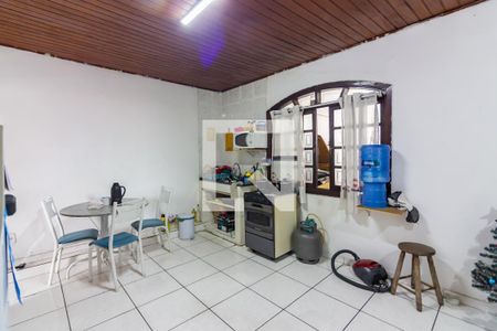 Sala  de casa à venda com 4 quartos, 250m² em Padroeira, Osasco