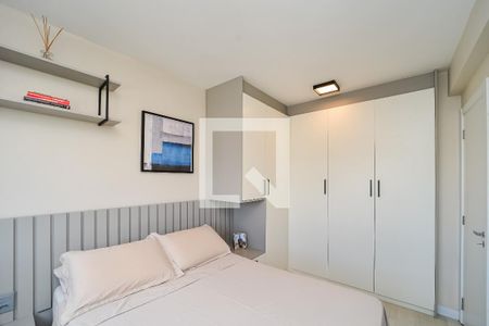 Suíte de apartamento à venda com 2 quartos, 66m² em Jardim Lindóia, Porto Alegre