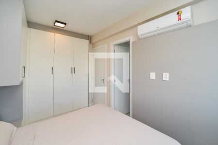 Suíte de apartamento à venda com 2 quartos, 66m² em Jardim Lindóia, Porto Alegre