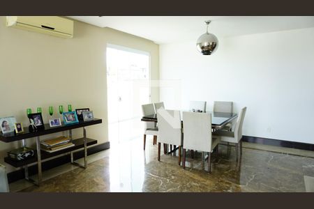 Sala de apartamento à venda com 3 quartos, 390m² em Tanque, Rio de Janeiro