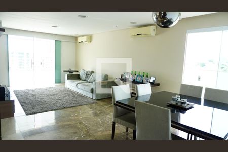 Sala de apartamento à venda com 3 quartos, 390m² em Tanque, Rio de Janeiro