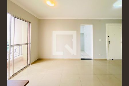 sala de apartamento para alugar com 2 quartos, 60m² em Jardim do Lago, São Paulo