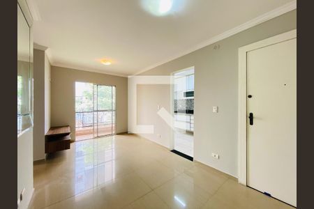 sala de apartamento para alugar com 2 quartos, 60m² em Jardim do Lago, São Paulo