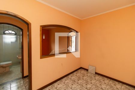 Corredor dos quartos de casa à venda com 3 quartos, 200m² em Cangaiba, São Paulo