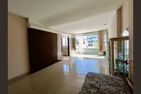 Sala de apartamento à venda com 1 quarto, 128m² em Copacabana, Rio de Janeiro