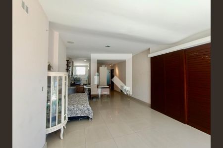 Sala de apartamento à venda com 1 quarto, 128m² em Copacabana, Rio de Janeiro