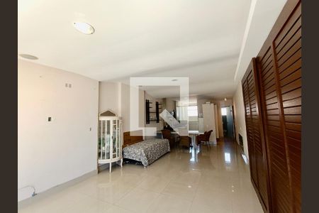 Sala de apartamento à venda com 1 quarto, 128m² em Copacabana, Rio de Janeiro