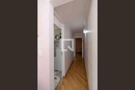 Corredor de apartamento à venda com 2 quartos, 54m² em Vila Augusta, Guarulhos