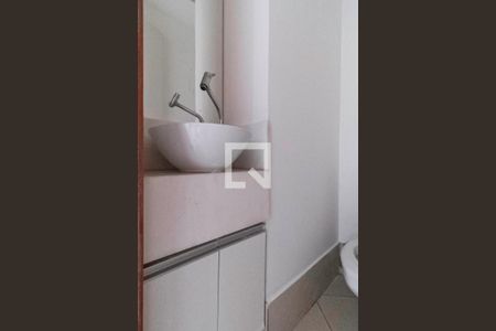 Lavabo de casa de condomínio para alugar com 2 quartos, 84m² em Parque Xangri-lá, Contagem