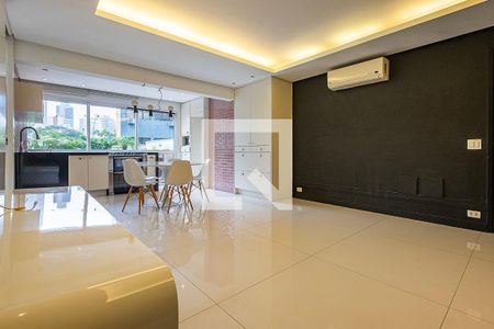 Sala/Cozinha de apartamento à venda com 1 quarto, 130m² em Pinheiros, São Paulo