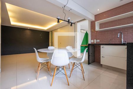 Sala/Cozinha de apartamento à venda com 1 quarto, 130m² em Pinheiros, São Paulo