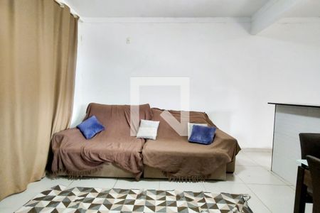 Sala de casa para alugar com 2 quartos, 100m² em Jardim Guaramar, Praia Grande