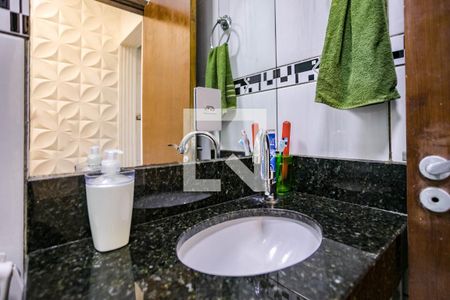 Banheiro de casa para alugar com 2 quartos, 125m² em Jardim Cambuci, Mogi das Cruzes