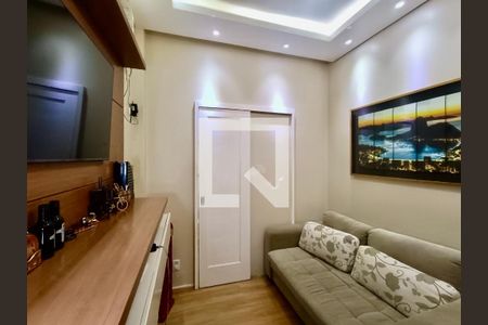 Sala de casa de condomínio à venda com 2 quartos, 41m² em Copacabana, Rio de Janeiro