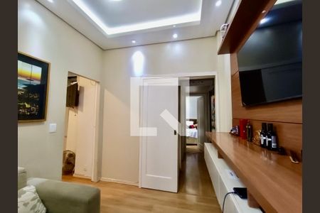 Sala de casa de condomínio à venda com 2 quartos, 41m² em Copacabana, Rio de Janeiro