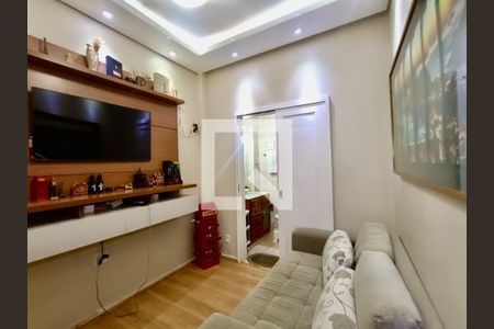 Sala de casa de condomínio à venda com 2 quartos, 41m² em Copacabana, Rio de Janeiro