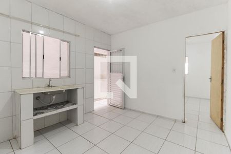 Cozinha de casa para alugar com 1 quarto, 45m² em Jardim Elizabeth, São Paulo