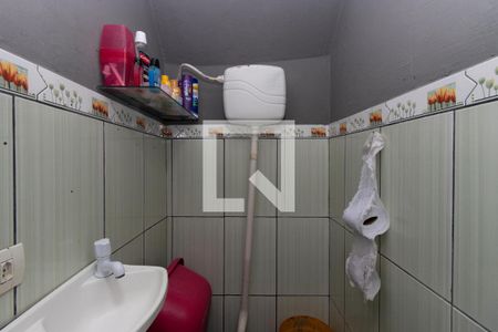 Casa à venda com 61m², 2 quartos e sem vaga Casa à venda com 61m², 2 quartos e sem vagaBanheiro