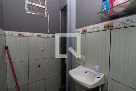 Casa à venda com 61m², 2 quartos e sem vaga Casa à venda com 61m², 2 quartos e sem vagaBanheiro