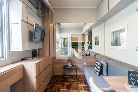 Sala/Quarto de kitnet/studio à venda com 1 quarto, 18m² em Centro Histórico, Porto Alegre