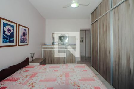 Quarto 1 de apartamento para alugar com 2 quartos, 114m² em Floresta, Porto Alegre