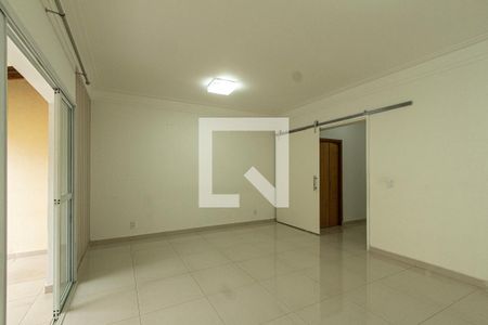 Sala de casa de condomínio para alugar com 3 quartos, 123m² em Vila Fiori, Sorocaba