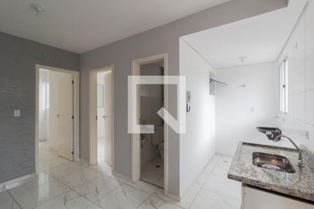 Sala/Cozinha de apartamento para alugar com 2 quartos, 36m² em Cidade Líder, São Paulo