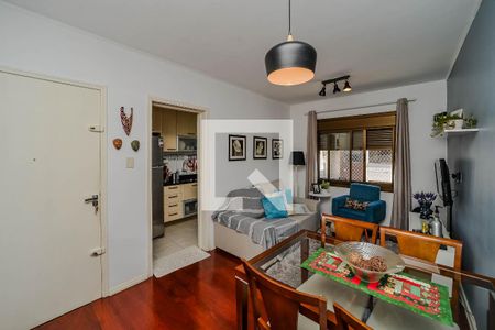 Sala de apartamento à venda com 2 quartos, 68m² em Jardim Floresta, Porto Alegre