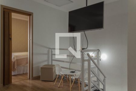 Sala de TV de casa para alugar com 3 quartos, 256m² em Vila Lusitania, São Bernardo do Campo