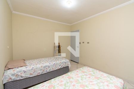 Casa à venda com 225m², 3 quartos e 6 vagas Casa à venda com 225m², 3 quartos e 6 vagasQuarto 2