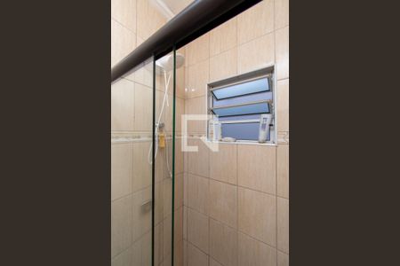 Casa à venda com 225m², 3 quartos e 6 vagas Casa à venda com 225m², 3 quartos e 6 vagasBanheiro da Suíte