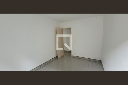 Quarto 1 de apartamento para alugar com 2 quartos, 68m² em Vila Virginia, Itaquaquecetuba