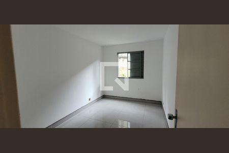 Quarto 1 de apartamento para alugar com 2 quartos, 68m² em Vila Virginia, Itaquaquecetuba