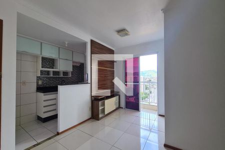 Sala de apartamento à venda com 3 quartos, 60m² em Del Castilho, Rio de Janeiro